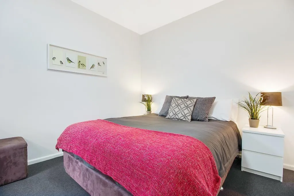 Adelaide Dress Circle Apartments - Sussex Street North Adelaide