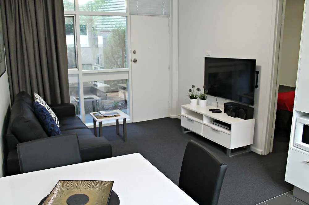 Adelaide Dress Circle Apartments - Sussex Street North Adelaide Aparthotel