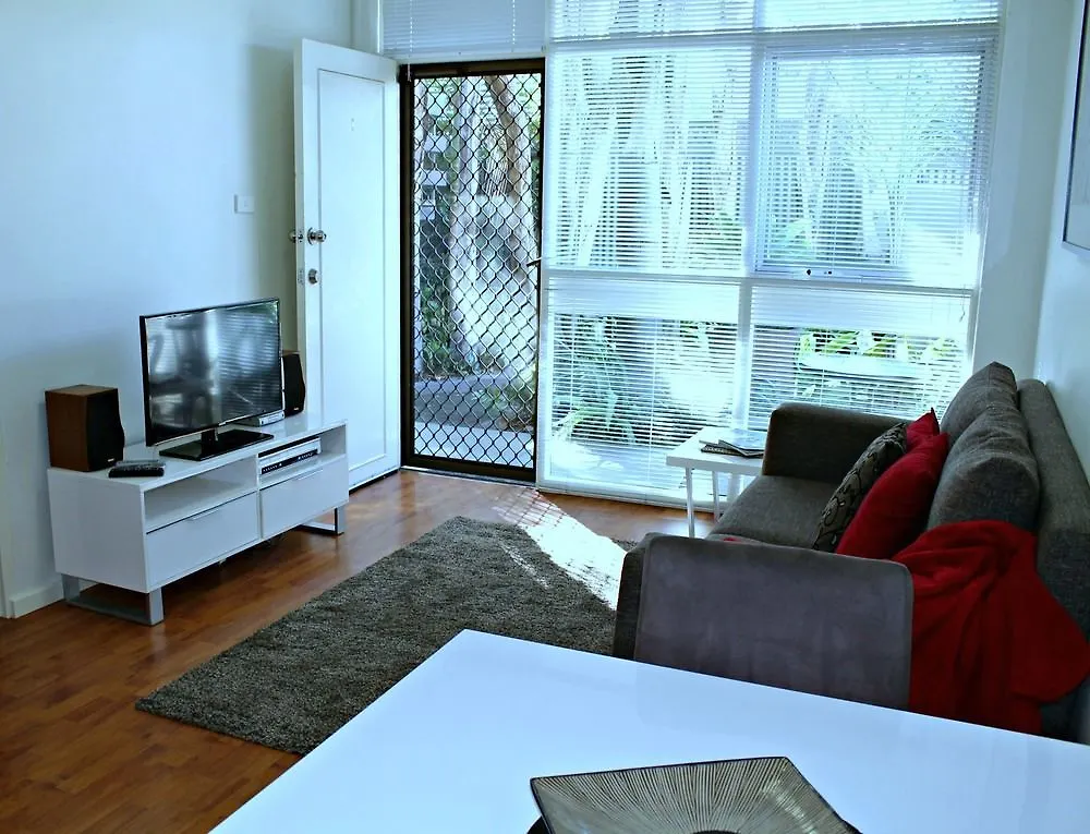 Adelaide Dress Circle Apartments - Sussex Street North Adelaide