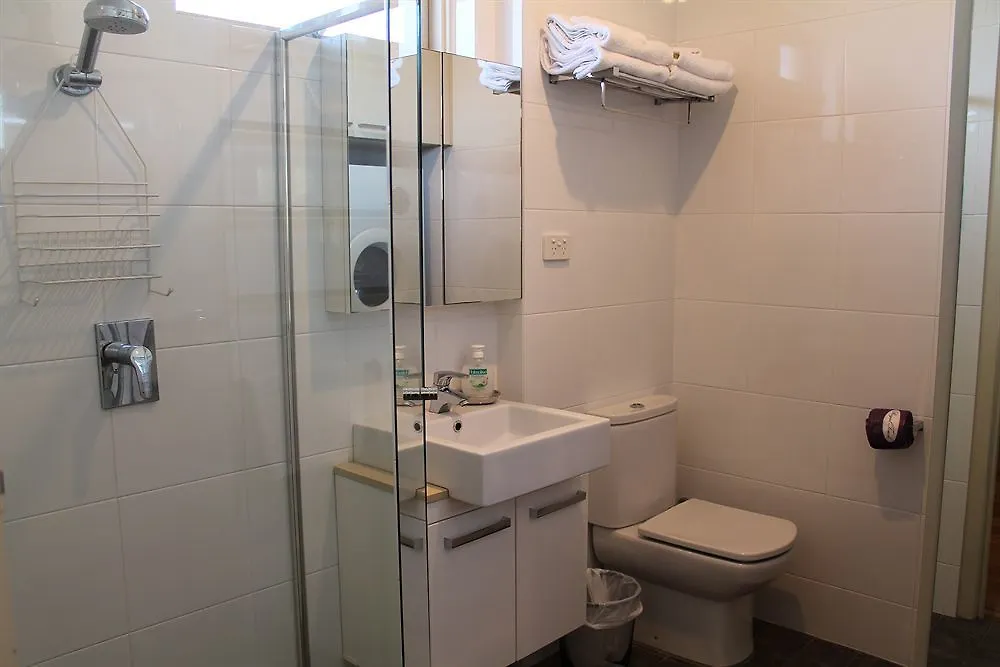 Adelaide Dress Circle Apartments - Sussex Street North Adelaide 4*,